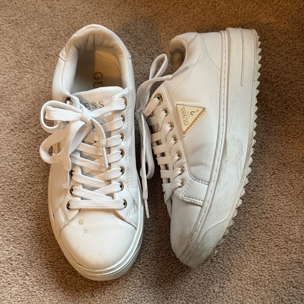 Guess White Low-Top Platform Lace-Up Sneakers